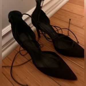 Suede Black pumps
